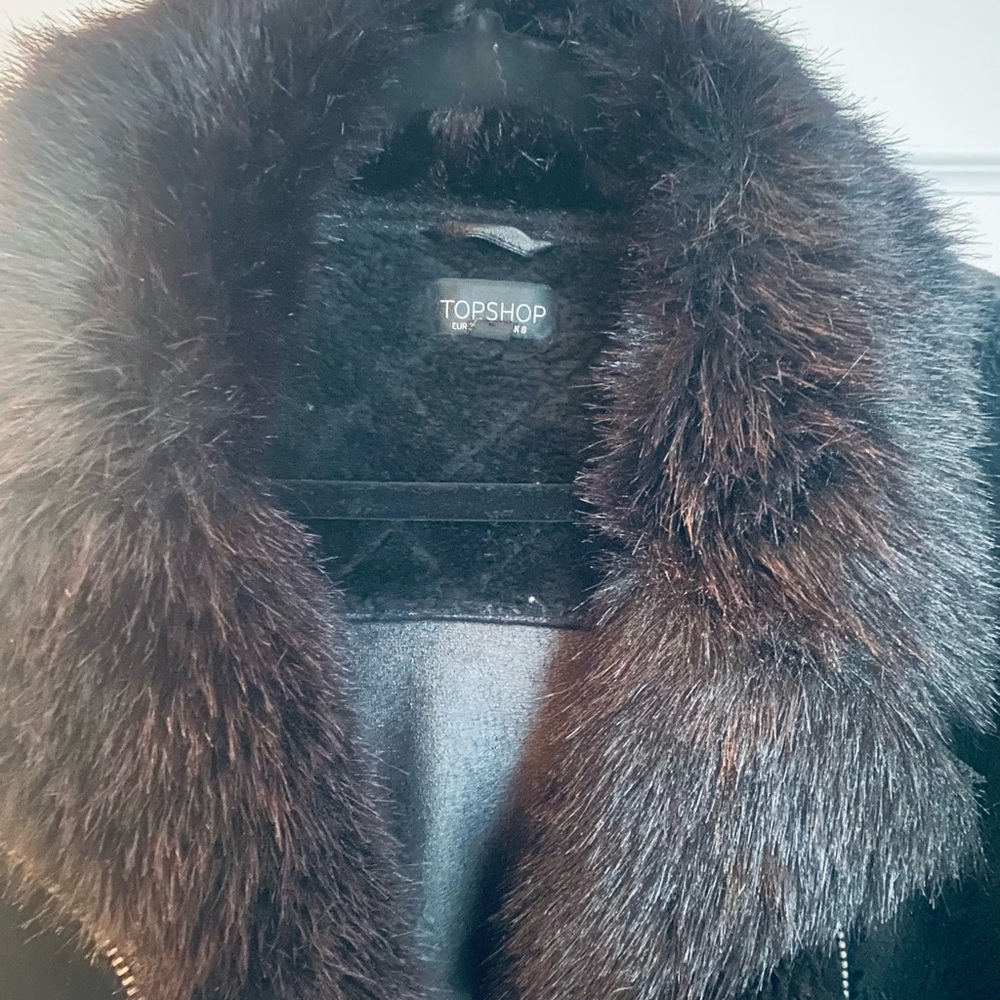 TOPSHOP Black Faux Fur Jacket - Picture 3 of 13